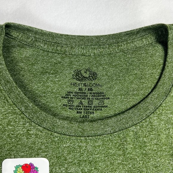Men's Fruit of the Loom Short Sleeve T-shirt - Picture 2 of 2